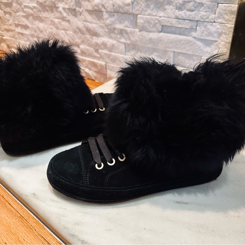 UGG High Top Sneaker / Bootie with Fur